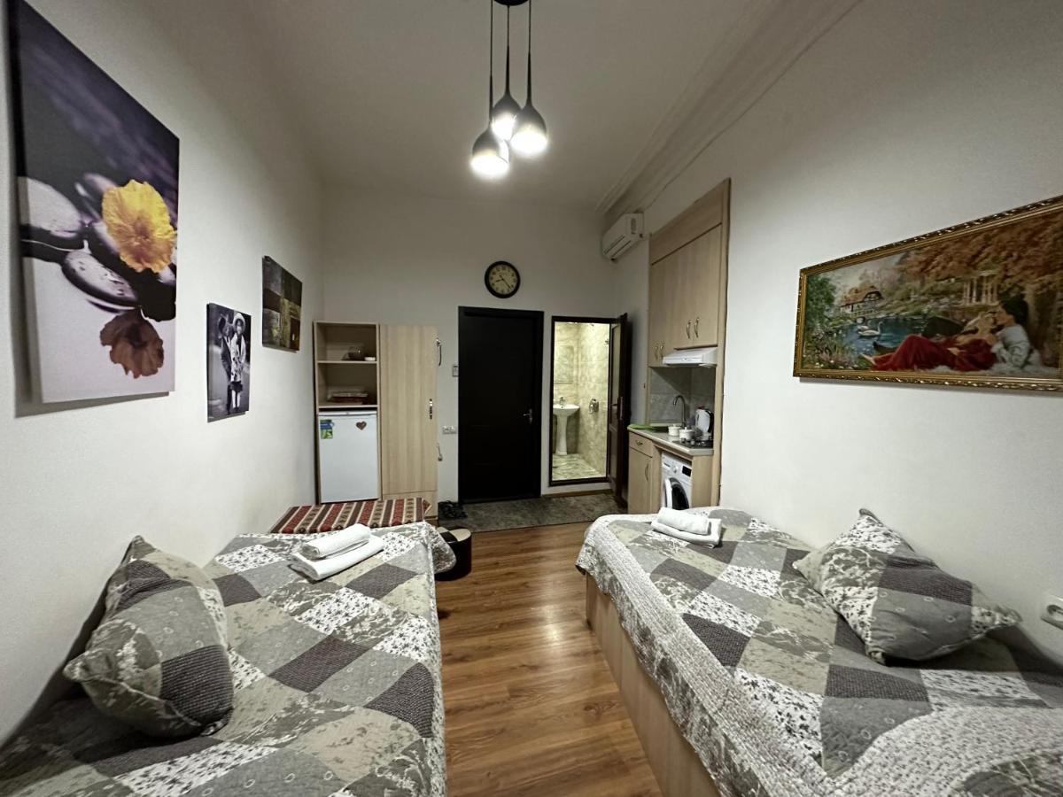Leselidze Guest House Тбілісі Екстер'єр фото